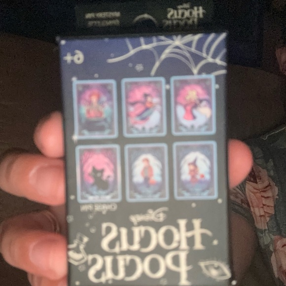 Free Add On - Disney Hocus Pocus Mystery Pin - Picture 3 of 4
